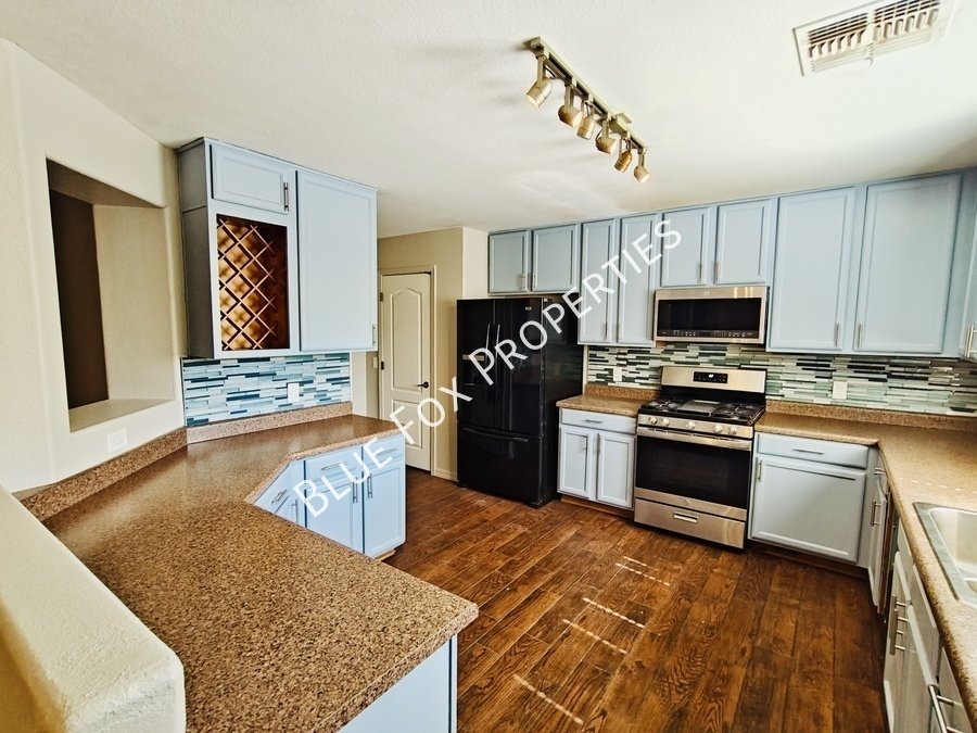 5858 East Sanderling Drive property image