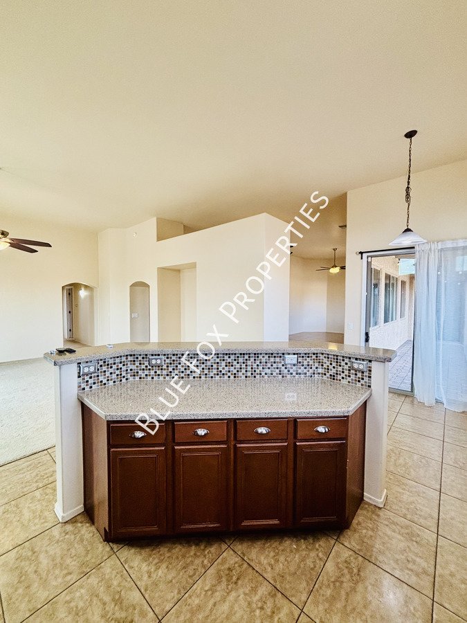 7910 West Little Eagle Court property image