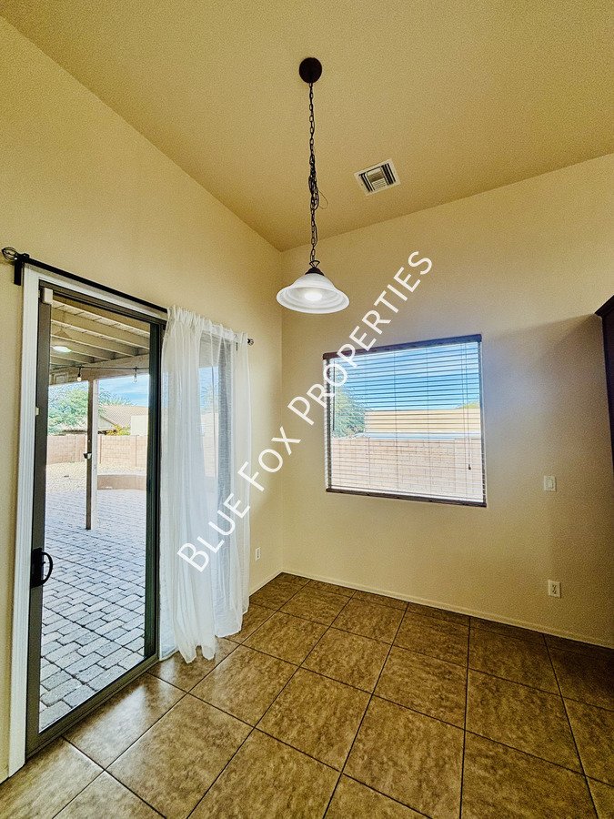 7910 West Little Eagle Court property image