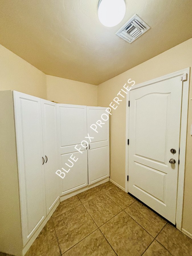 7910 West Little Eagle Court property image