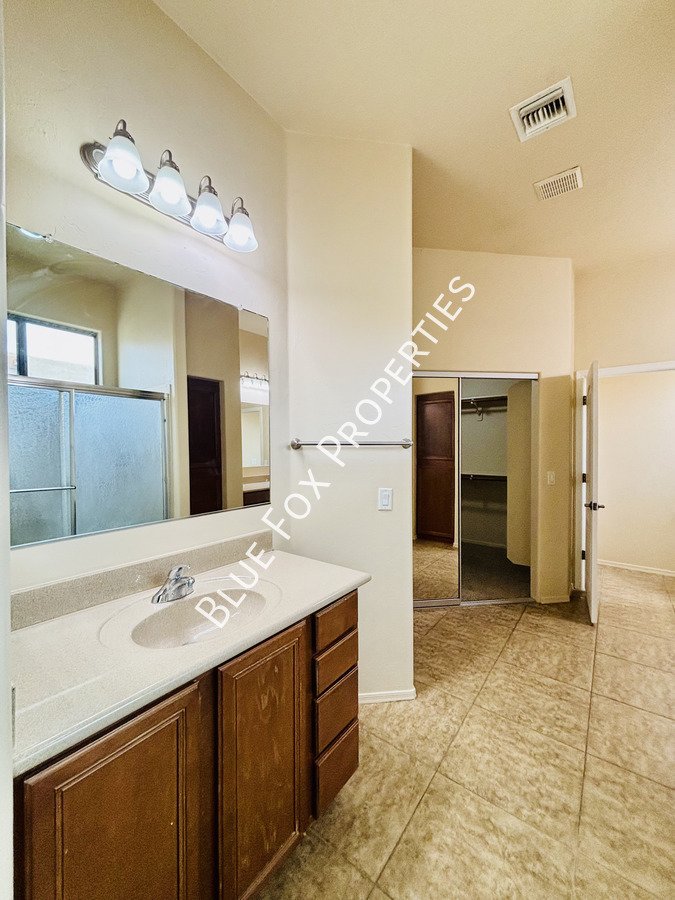 7910 West Little Eagle Court property image