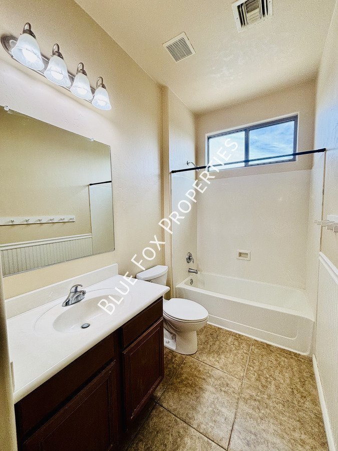 7910 West Little Eagle Court property image