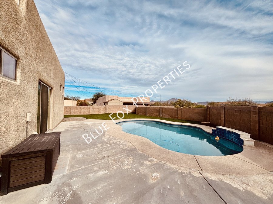 7910 West Little Eagle Court property image