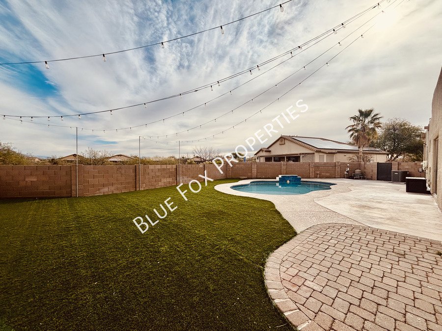 7910 West Little Eagle Court property image