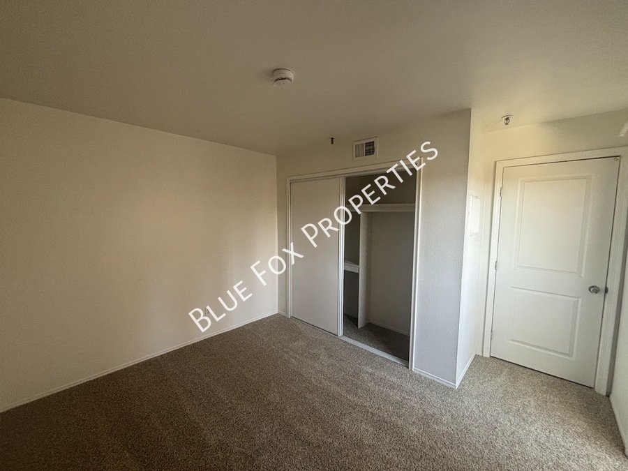 2 Bedroom, 1 Bathroom Condo Close to Downtown property image