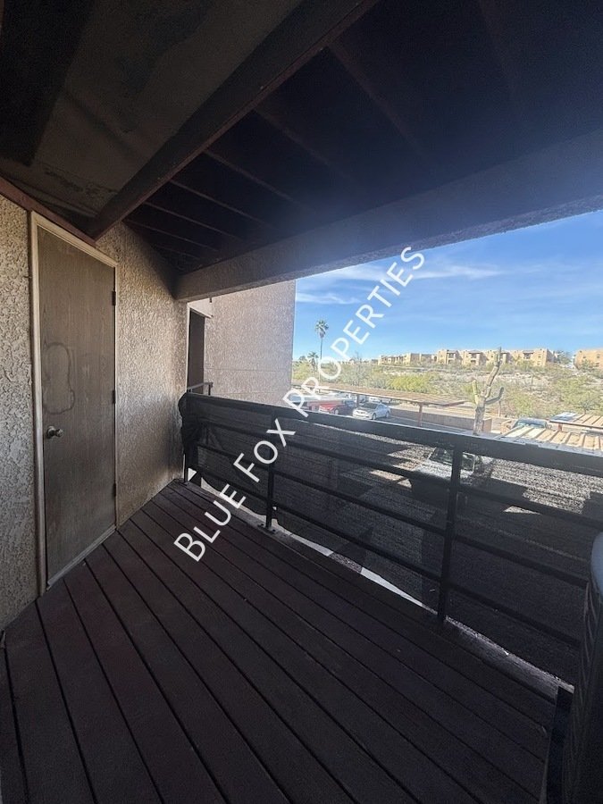 2 Bedroom, 1 Bathroom Condo Close to Downtown property image