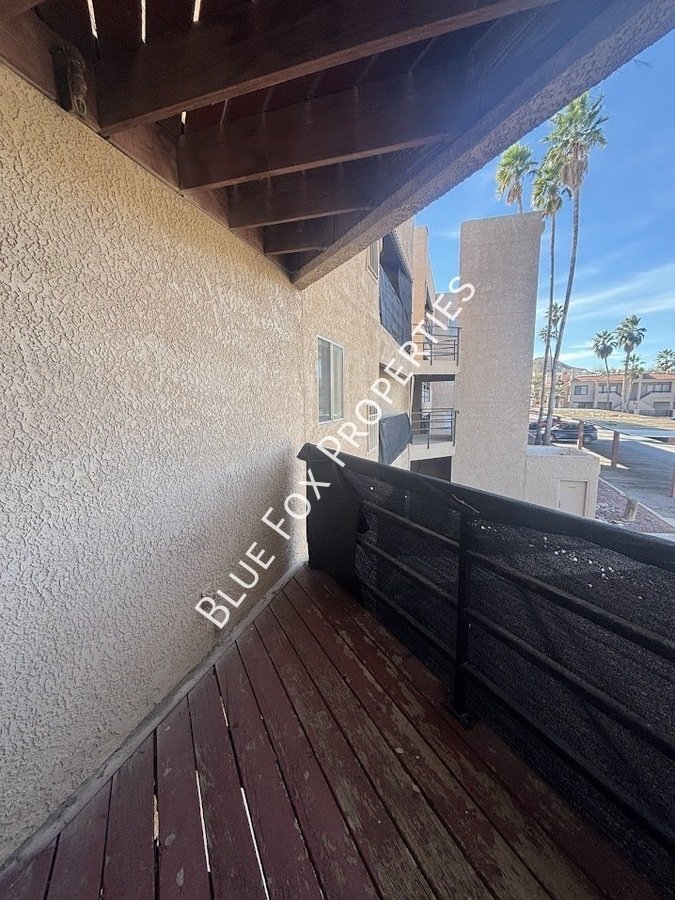 2 Bedroom, 1 Bathroom Condo Close to Downtown property image