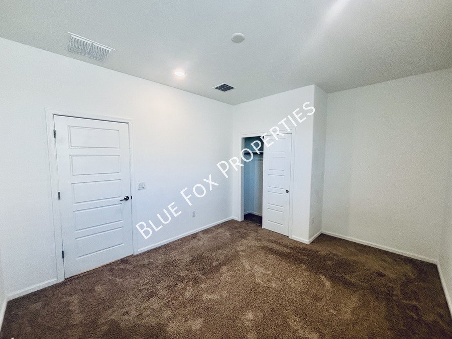 7846 South Sugarbend Drive property image