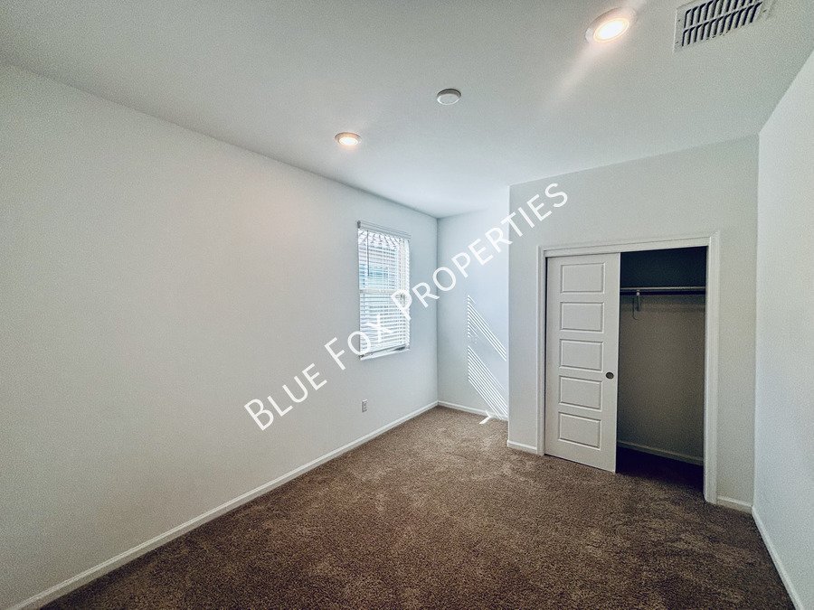 7846 South Sugarbend Drive property image