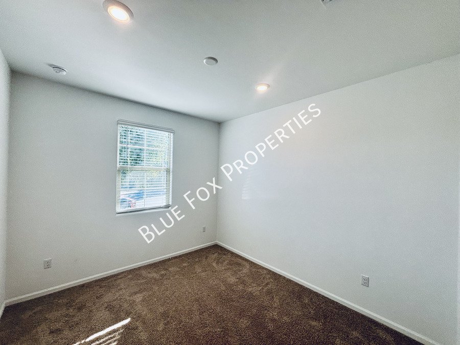 7846 South Sugarbend Drive property image