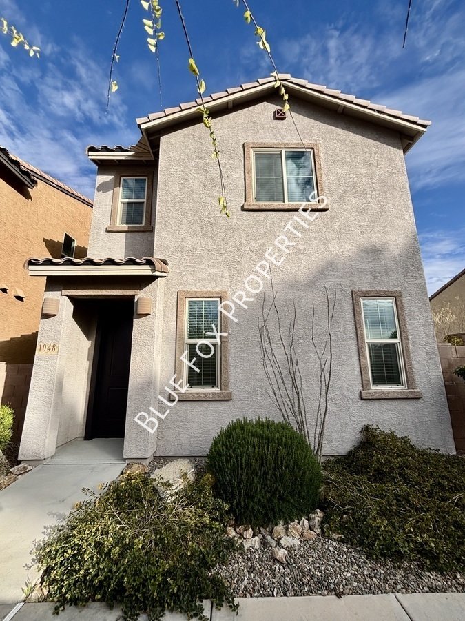 1048 E Descent St property image