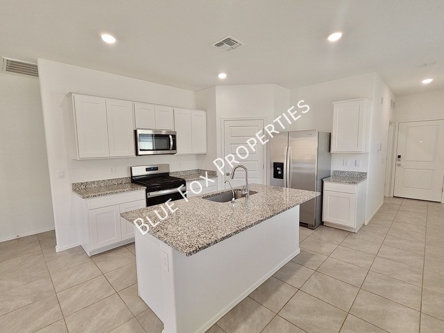 9380 W Huisache Trail property image