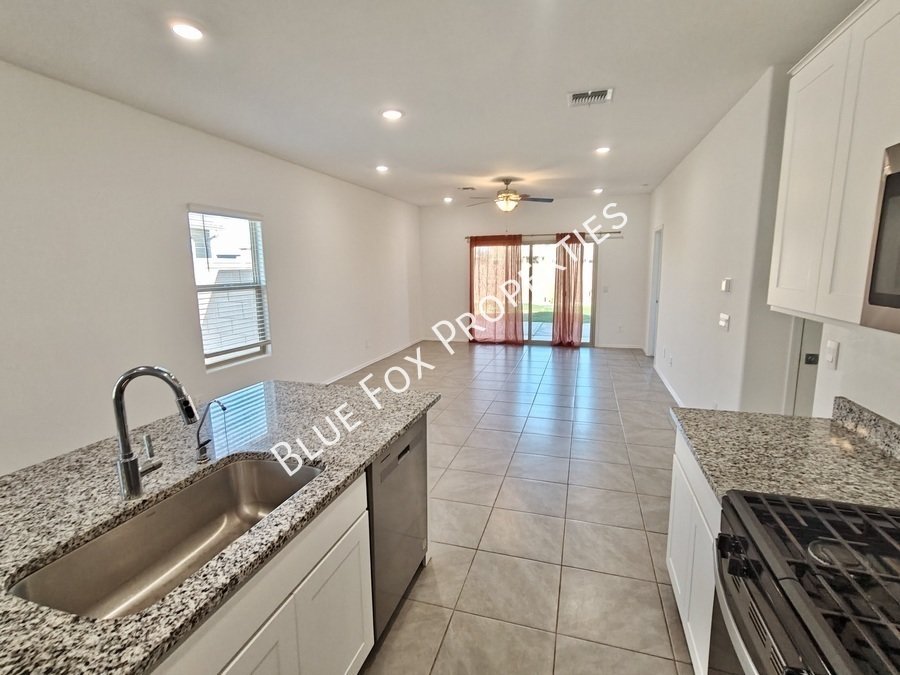 9380 W Huisache Trail property image