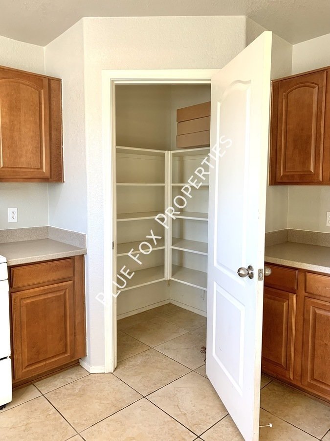 475 W Calle La Bolita property image