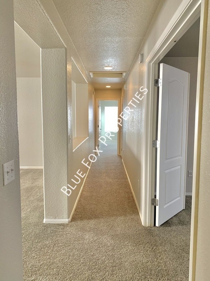 475 W Calle La Bolita property image