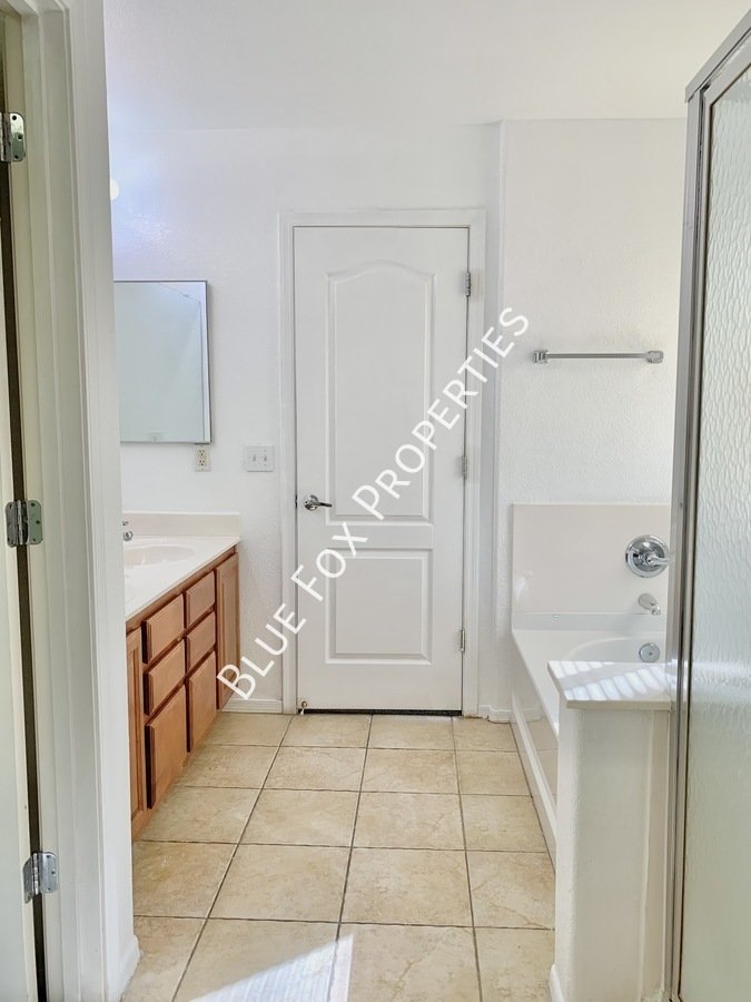 475 W Calle La Bolita property image