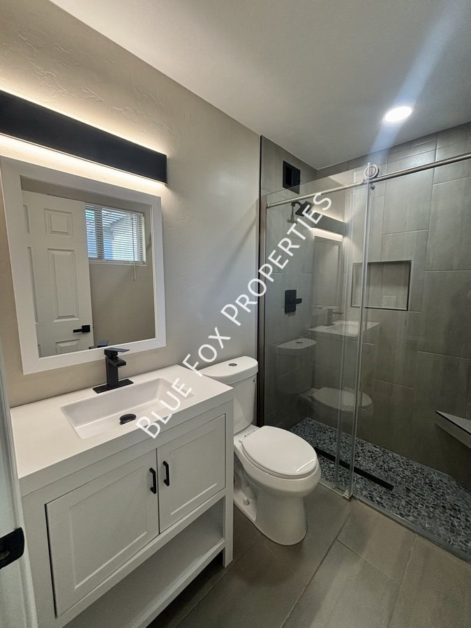 2480 S Rose Peak Dr property image