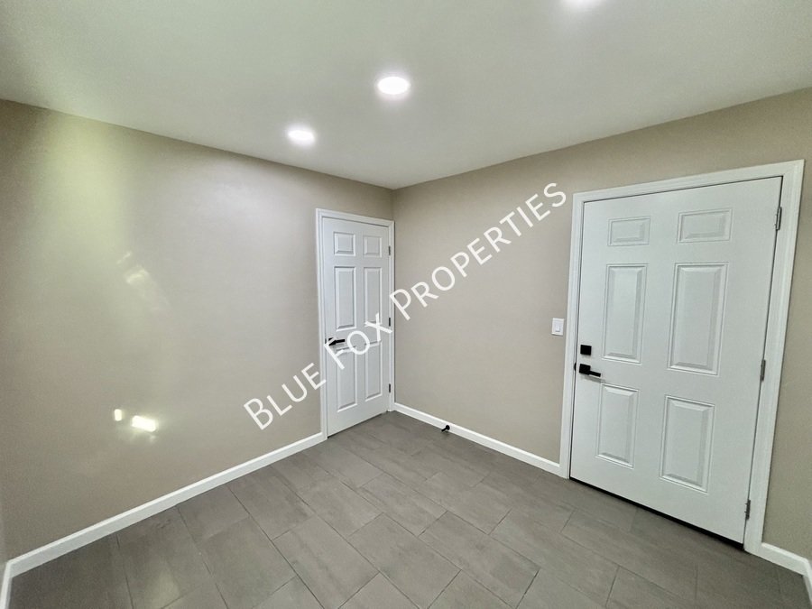 2480 S Rose Peak Dr property image