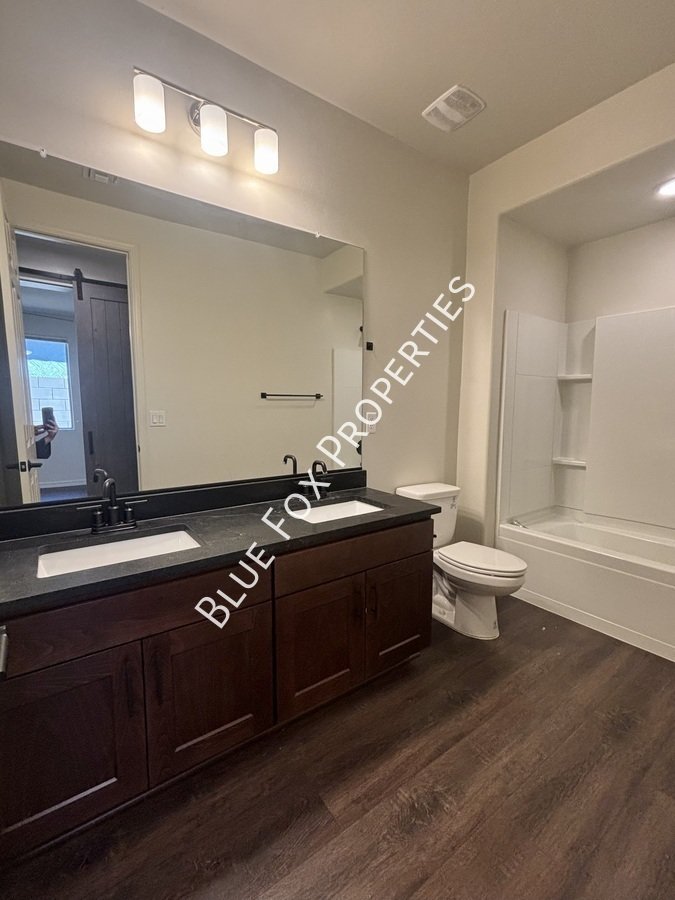 8454 N Lone Ranger Road property image