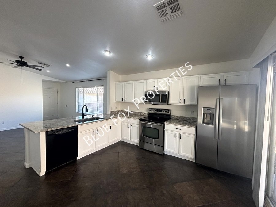 2289 W Enchantment Place property image