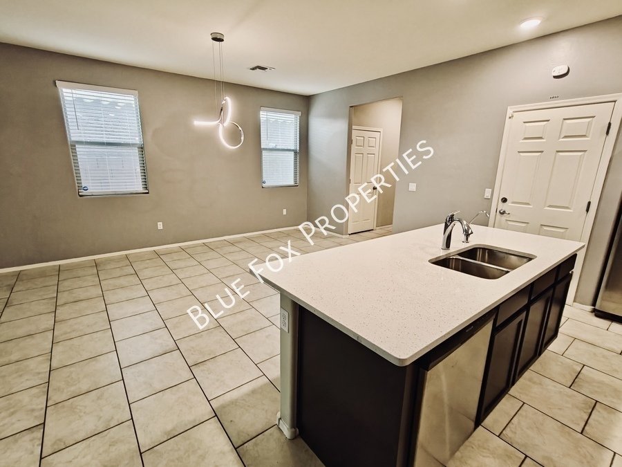 6524 South Diablo Drive property image