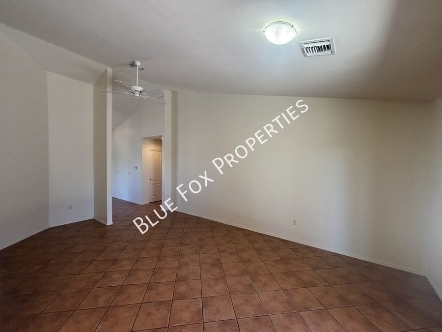 270 E Shore Cliff Place property image