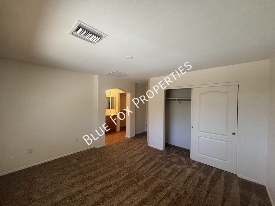 270 E Shore Cliff Place property image