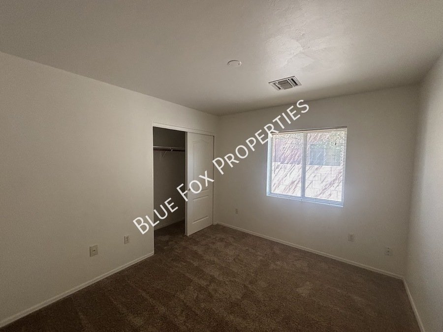 270 E Shore Cliff Place property image