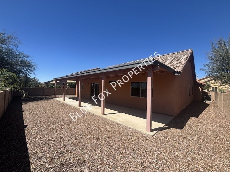 270 E Shore Cliff Place property image