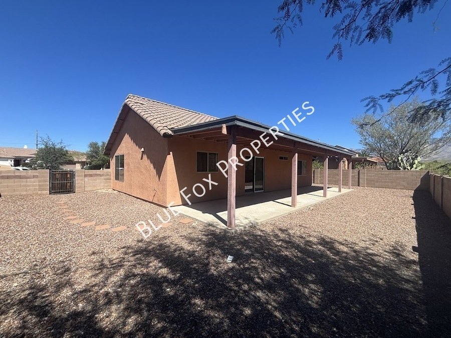 270 E Shore Cliff Place property image