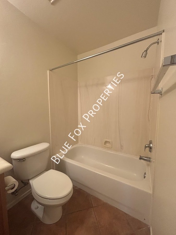 270 E Shore Cliff Place property image