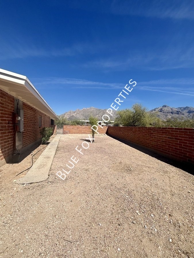 900 E Vía Lucitas property image