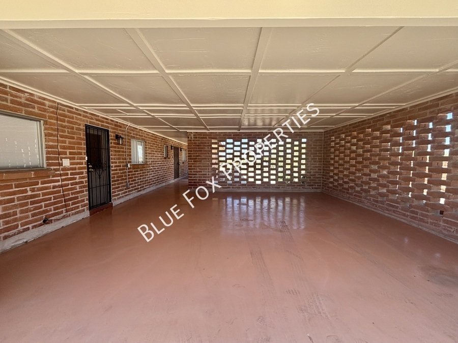 900 E Vía Lucitas property image