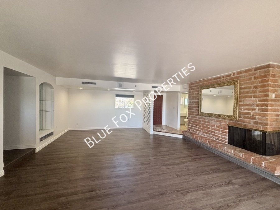 900 E Vía Lucitas property image