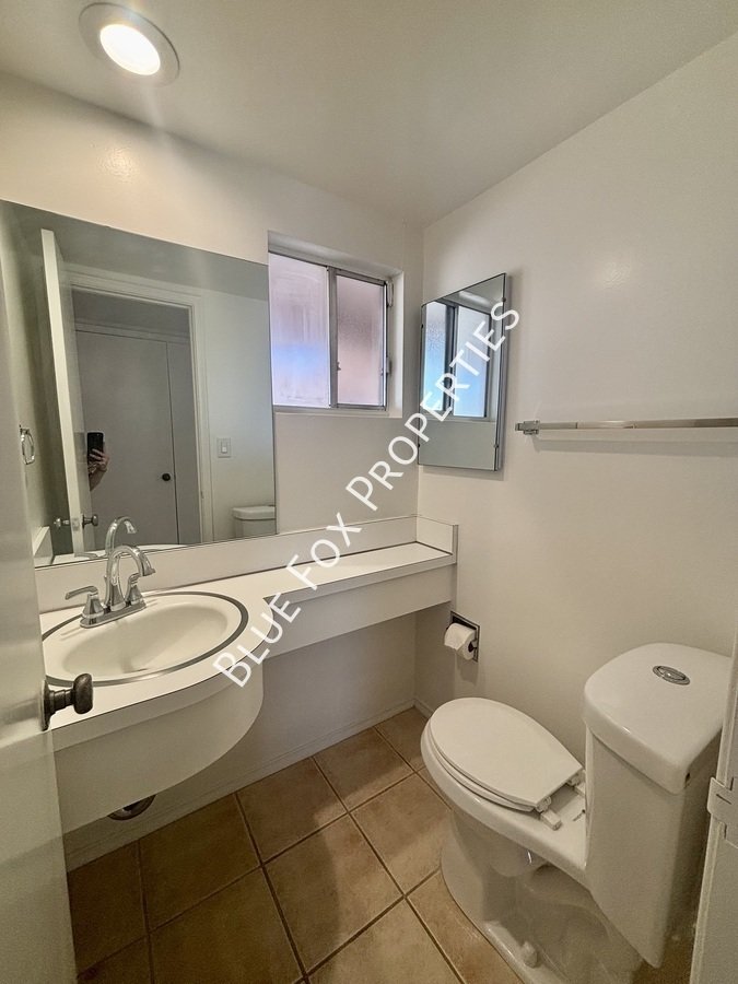 900 E Vía Lucitas property image