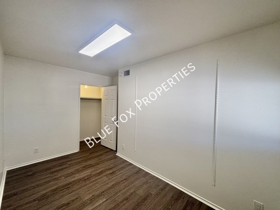 900 E Vía Lucitas property image