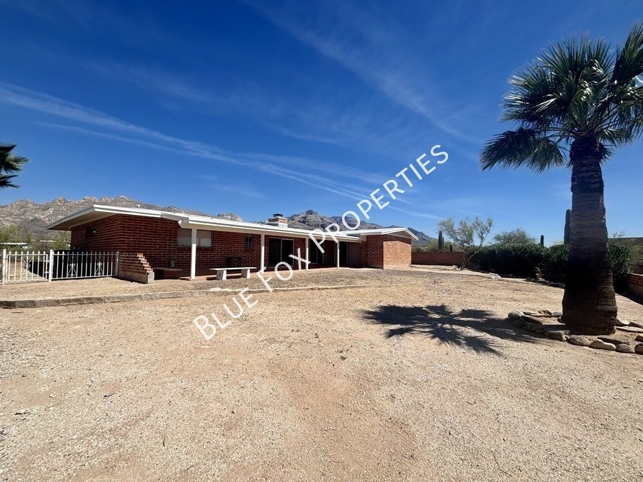 900 E Vía Lucitas property image