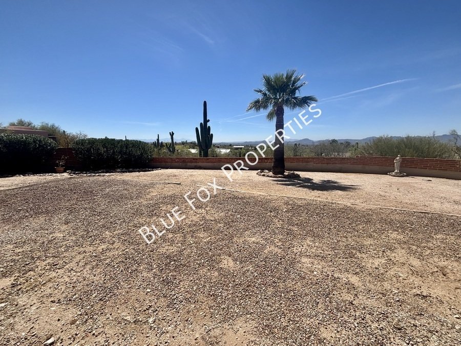 900 E Vía Lucitas property image