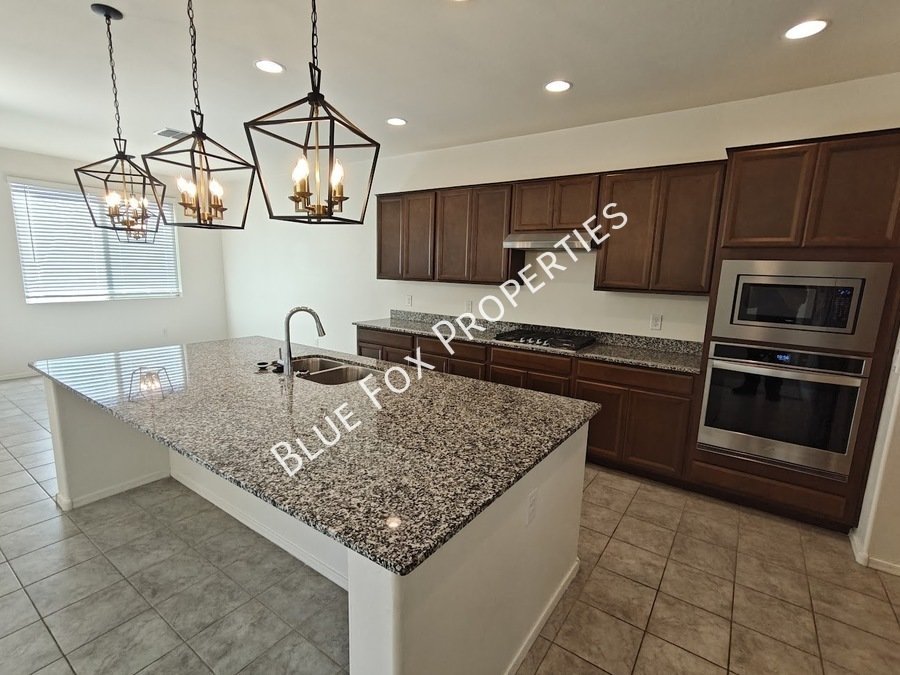 5525 W Lazy Farm Drive property image