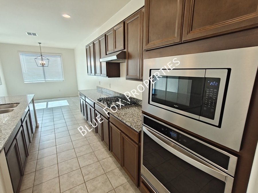 5525 W Lazy Farm Drive property image