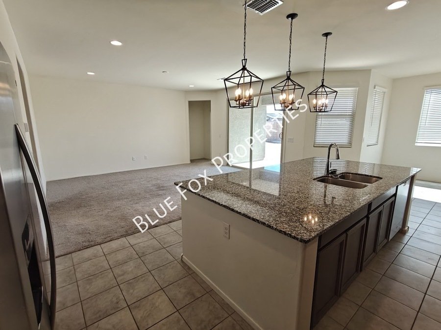 5525 W Lazy Farm Drive property image