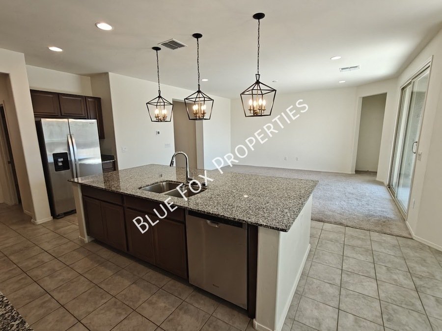 5525 W Lazy Farm Drive property image