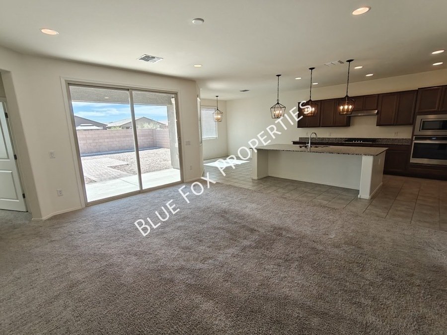 5525 W Lazy Farm Drive property image