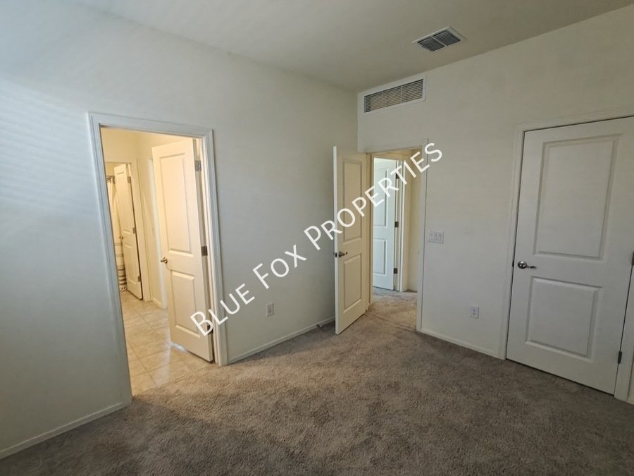 5525 W Lazy Farm Drive property image