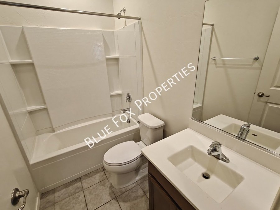 5525 W Lazy Farm Drive property image