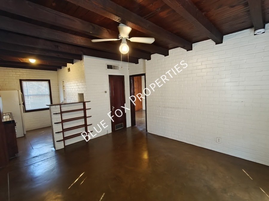 1211 N Jones Boulevard Unit 2 property image