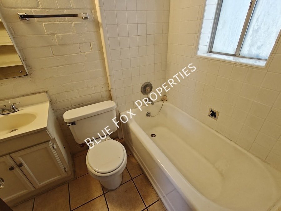 1211 N Jones Boulevard Unit 2 property image