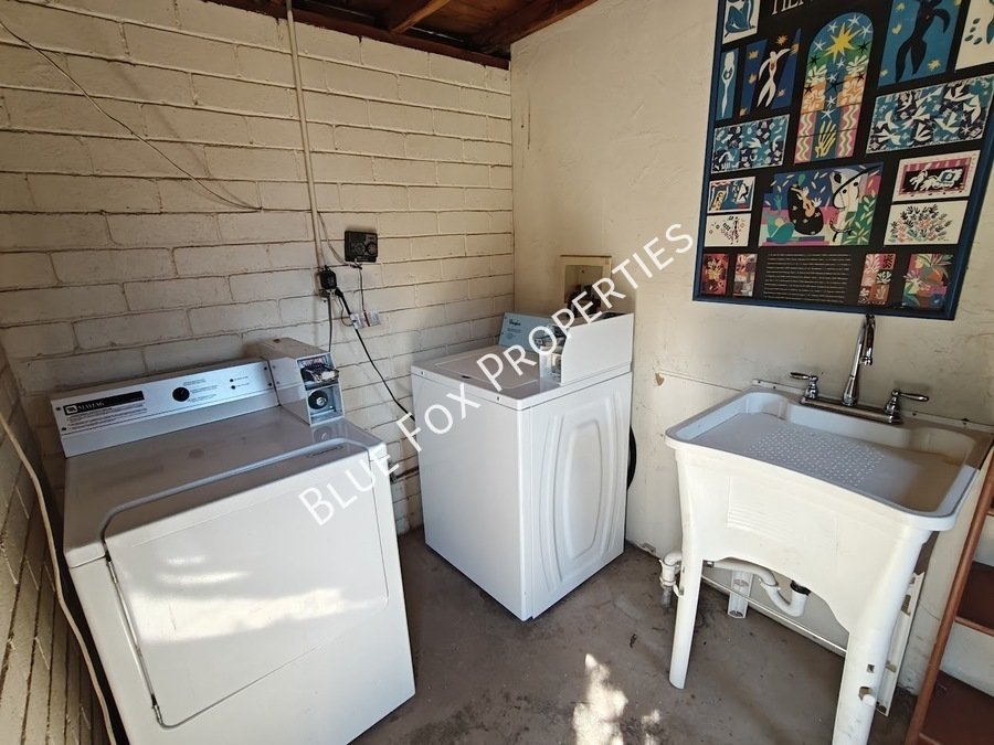 1211 N Jones Boulevard Unit 2 property image