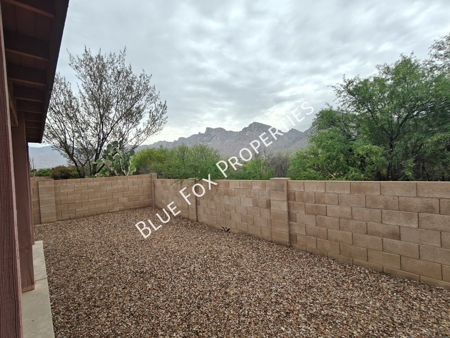270 E Shore Cliff Place property image