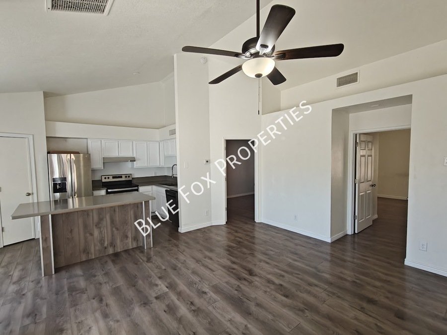 3049 W Avenida Destino property image